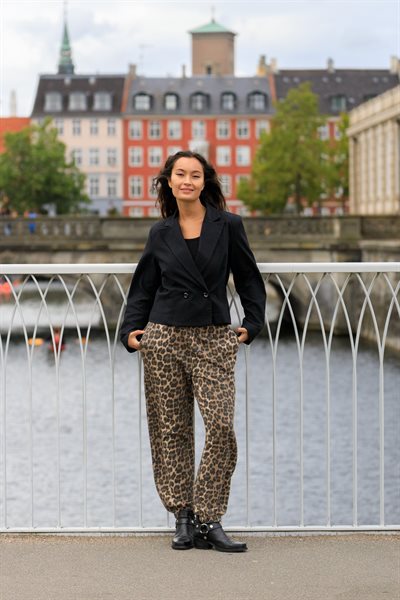 BLACK COLOUR LEOPARD SWEAT PANT - 40750